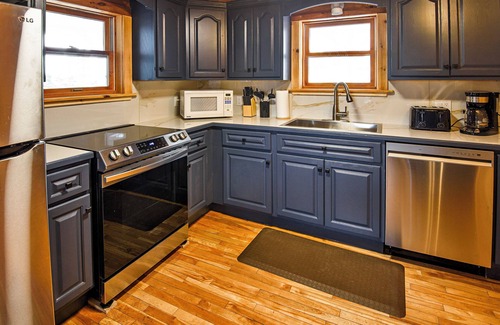 Guysborough County House | Cozy Seaside 3 Bedroom Cottage in Cole Harbour Village in Guysborough County