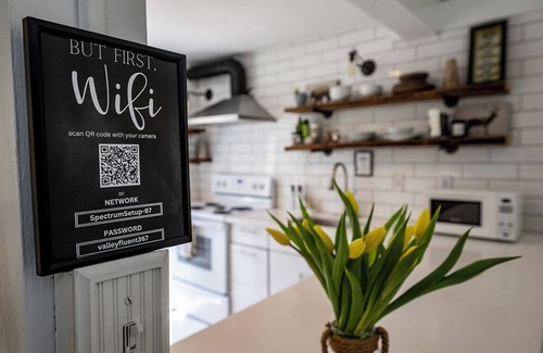 Bethlehem Village Cabin | Cozy & Serene Cabin with Fireplace, Ski Nearby!