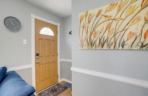 Shenandoah House | Cozy Shenandoah Home Less Than 2 Mi to The Woodlands Mall!