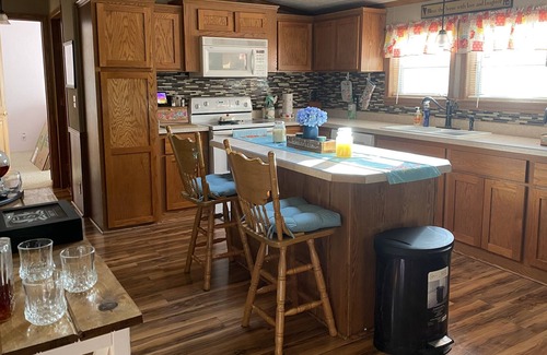 Tyner House | Cozy Sky View on 18 acres with pond