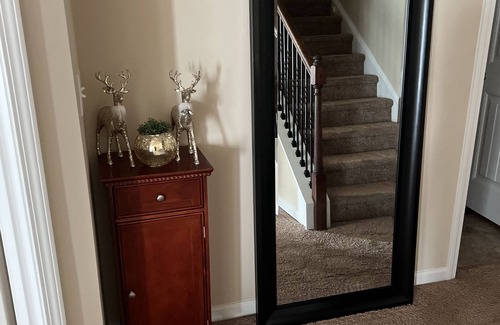 Lawrenceville Apartment | Cozy space with Self check-in and free Parking 🏡