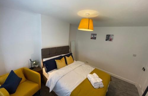Coventry Apartment | Cozy, Spacious 2BD House in Historic Chapelfields