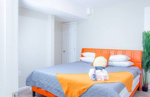 Atlanta House | Cozy, Spacious, Kings Beds, FREE Wi-Fi, FREE PKNG