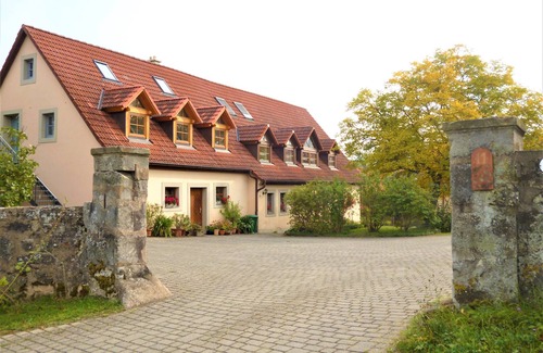 Geiselwind Apartment | Cozy, spacious vacation apartment with outdoor seating in the Steigerwald