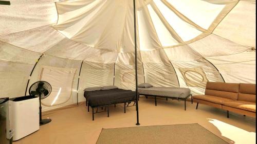 Mc Caskill House | Cozy Stargazer Belltent in Crater of Diamonds, Arkansas