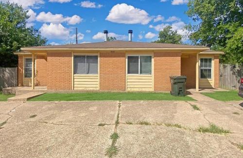 Bryan Apartment | Cozy Stay in Bryan, TX