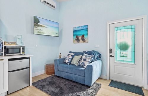Miramar Apartment | Cozy Stay Near Hardrock Stadium Private Serene Backyard