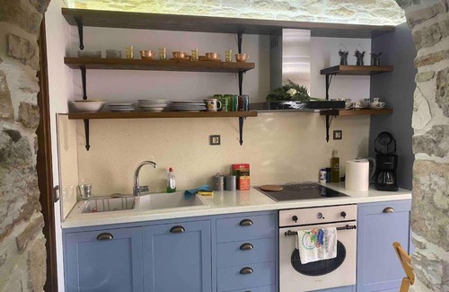 Ionia Apartment | Cozy stone built apartment in Nénita!