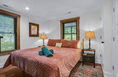 Skyland Cottage | Cozy stone Cottage Pet friendly on Rushing creek porch, soaking tub, & fire-pit