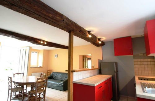 Baudre Cottage | Cozy Stone Farmhouse with Garden, Near Saint-Lô – Sleeps 4, Modern Amenities, Pet-Friendly