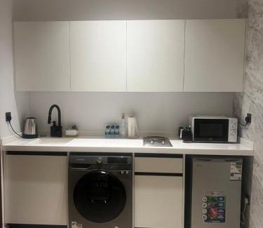 Qurtubah Apartment | Cozy Studio Business & Leisure!