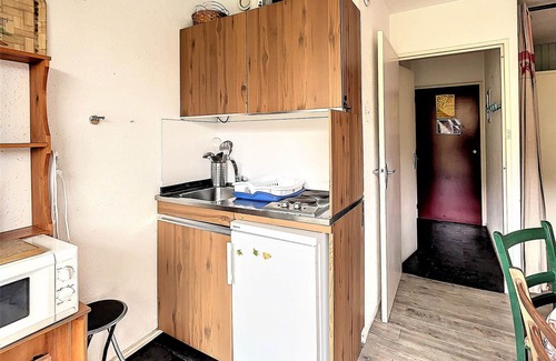 Villarembert Apartment | Cozy Studio · Central Location · Large South-Facing Balcony