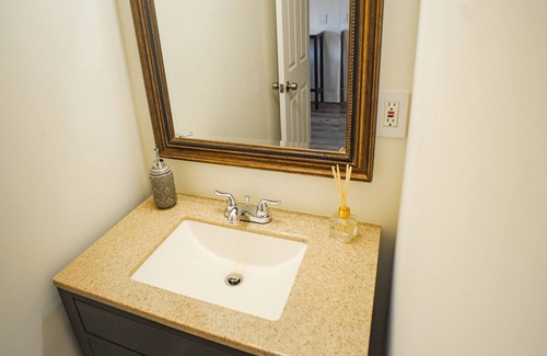 Westlake House | Cozy studio close to beach