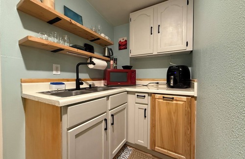 Las Vegas Apartment | Cozy studio in enjoyable Las Vegas with WiFi and AC