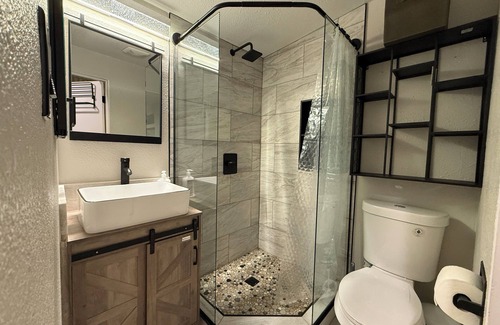 Las Vegas Apartment | Cozy studio in enjoyable Las Vegas with WiFi and AC