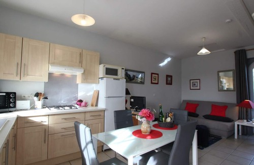 Baubigny Apartment | Cozy Studio in Historic XVII Century Manor - Private Garden, Close to Nature Trails and Beaches