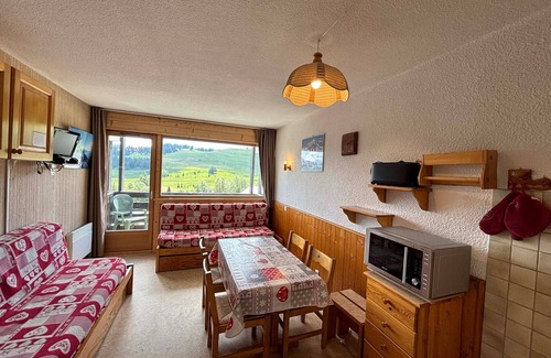 Les Saisies Apartment | Cozy studio in Les Saisies with view, balcony and private parking