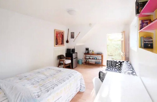Berkeley Hills Apartment | Cozy Studio in North Berkeley Hills