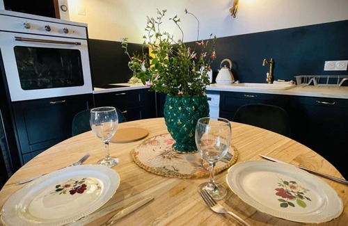 Montaigu-le-Blin Apartment | Cozy studio with jacuzzi near Vichy