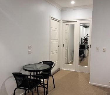Gerringong House | Cozy Studio with Private Entrance & Ensuite