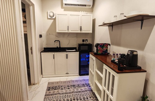 Riyadh Apartment | Cozy Studio with smart entrance in the hart of Riyadh.