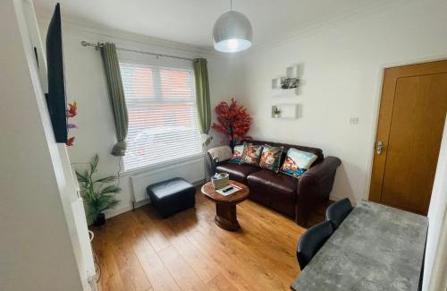 Thorpe Satchville Apartment | cozy & stylish one bedroom apartment