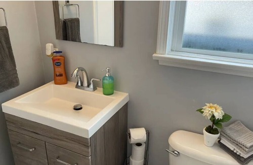 Gardena Apartment | Cozy SUITE HOUSE near SpaceX, Beaches, Lax & Sofi