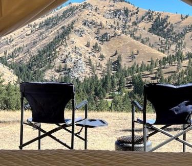 Conner House | Cozy Tented Cabin with Stunning Sights in Conner, Montana