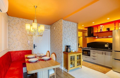 Canela Apartment | Cozy Themed Apartment in Canela Dal221