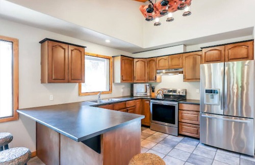 Hope House | Cozy Three Bedroom House In Hope BC!