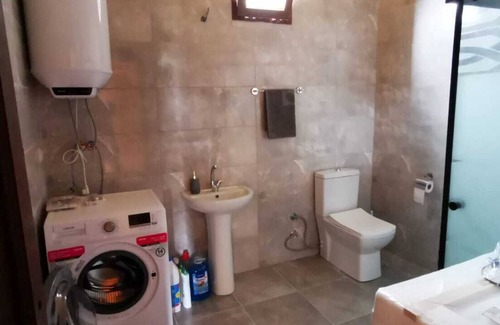 Akcaabat House | Cozy Timber Mountain House - 20min to city center