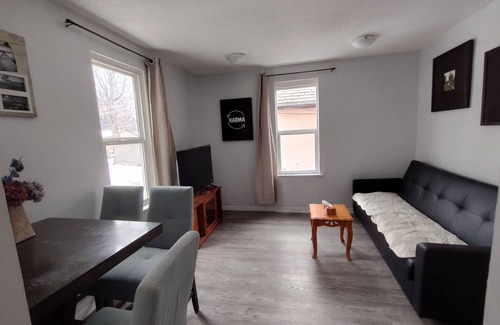 Saskatoon Downtown House | Cozy tiny home in Riversdale（15% off over 1month)