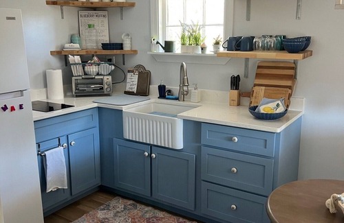 McRae Apartment | Cozy Top-Floor Hideaway with Small-Town Charm