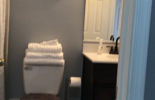 Portsmouth House | Cozy Townhome