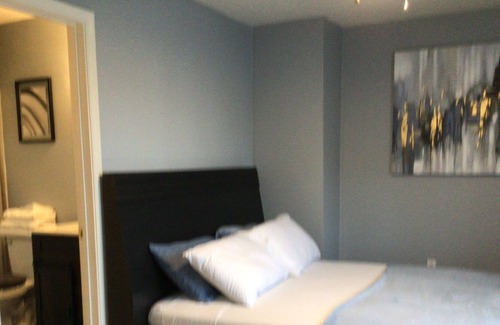 Portsmouth House | Cozy Townhome