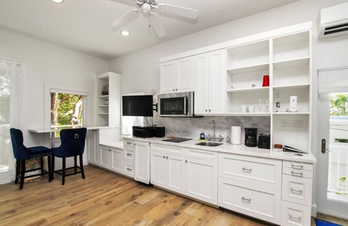 Islamorada House | Cozy Treetop Studio on Oceanfront Property with Pool and Boat Basin