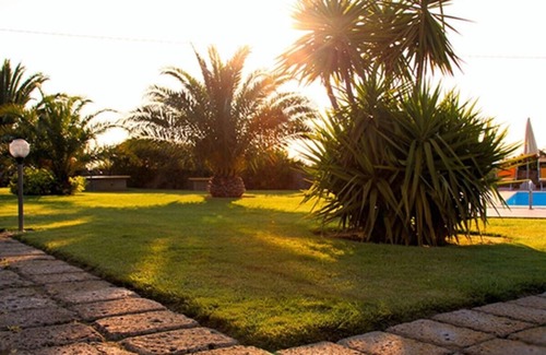 Scarlino Scalo Apartment | Cozy Tuscan apartment with pool by the sea!