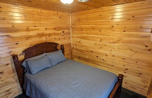 Hyner Resort | Cozy two bedroom suite with all the amenities located at The Black Forest Inn.