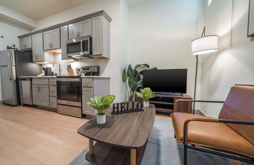 Downtown Louisville Apartment | Cozy Unit w/Free Parking by Downtown Hospitals