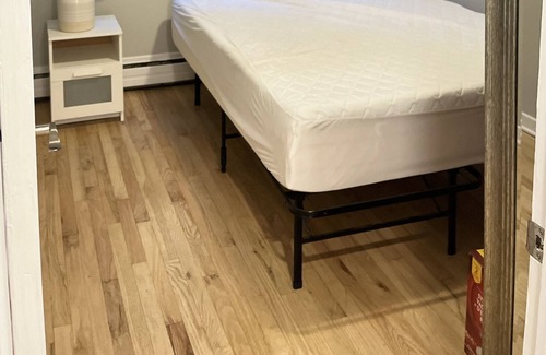 Lachine Apartment | Cozy Urban Private Room in Lachine