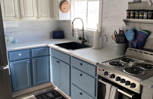 Mystic Island House | Cozy, Year-round Waterfront Cottage Near Historic Town-Pet Friendly!