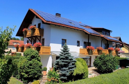 Bad Goegging Apartment | Cozy vacation apartment (50 sqm) for up to 3 people with spacious balcony
