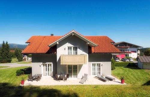 Riedlhutte Apartment | Cozy vacation apartment (54 sqm) for up to four people with balcony