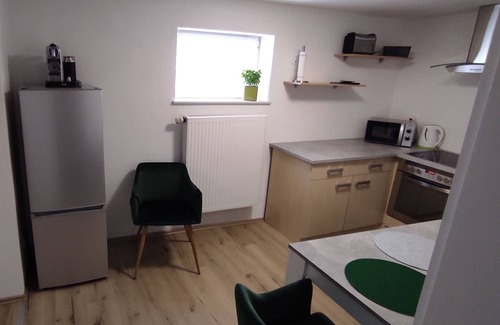 Vollmarshausen Apartment | Cozy vacation apartment in Lohfelden district of Kassel