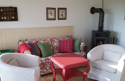 Neuwittenbek House | Cozy vacation cottage, directly on the North Baltic Sea Canal