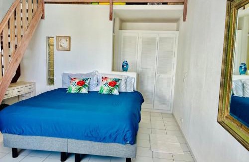 Nettle Bay Apartment | Cozy Waterfront Two-Level Condo with 2 Bathrooms ,Pool, AC