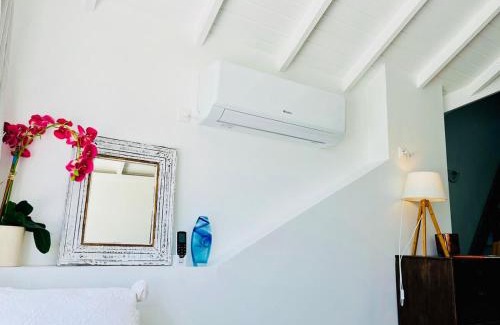 Nettle Bay Apartment | Cozy Waterfront Two-Level Condo with 2 Bathrooms ,Pool, AC