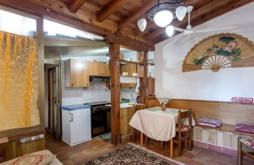 Pistoia Apartment | Cozy wooden annex in Pistoia