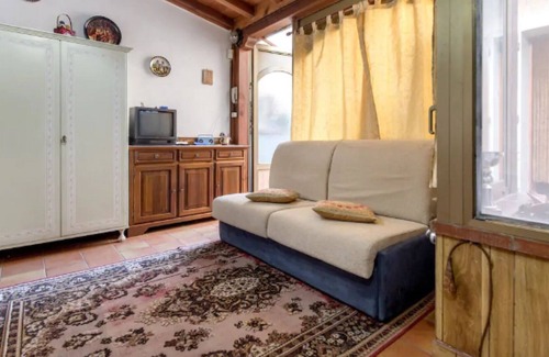 Pistoia Apartment | Cozy wooden annex in Pistoia