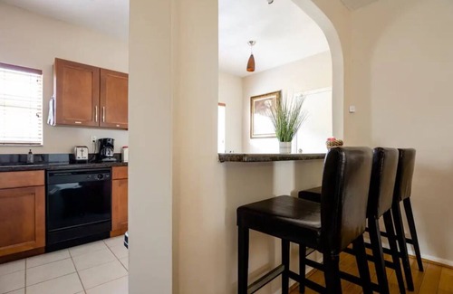 Homestead House | CozyHouse: Near National Parks Between Miami & The Keys